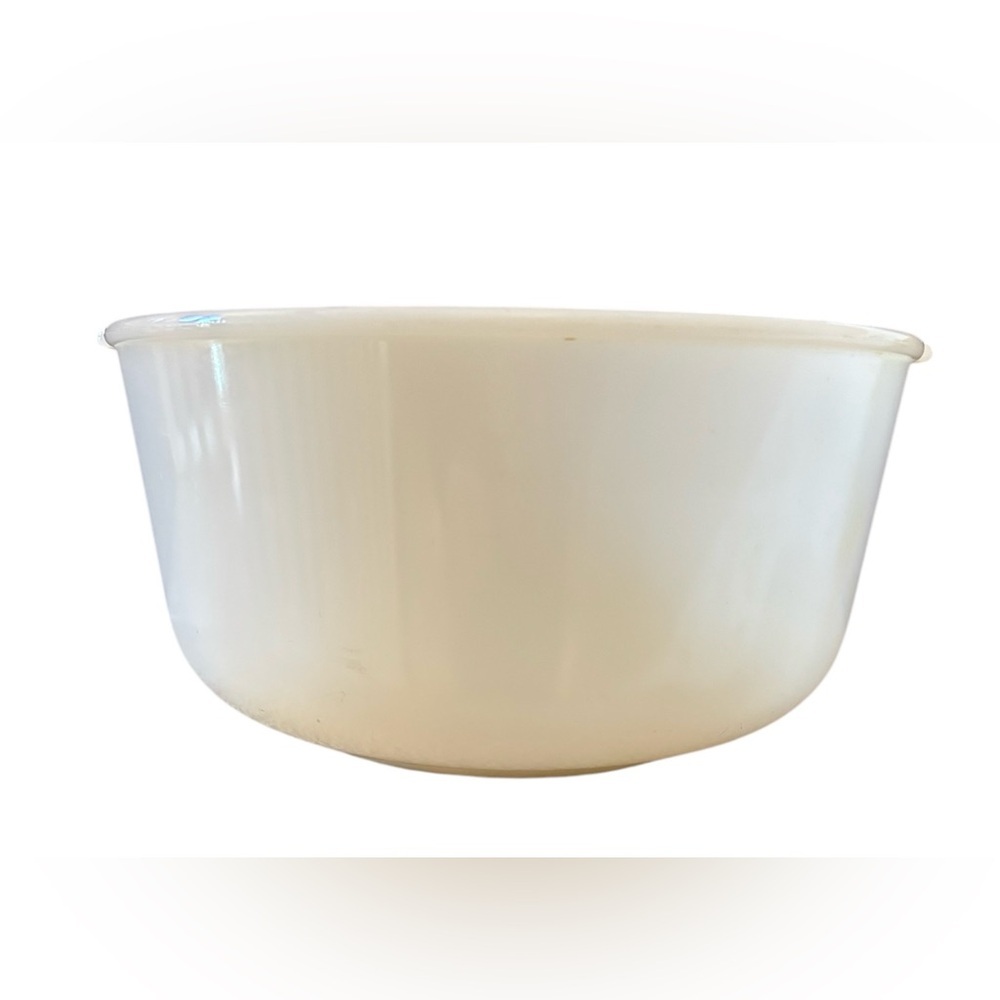 Vintage glasbake by sunbeam milk glass bowl